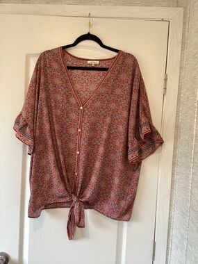 Max Studio Coral Paisley Tie-Front Flutter Sleeve Blouse 1XL EUC